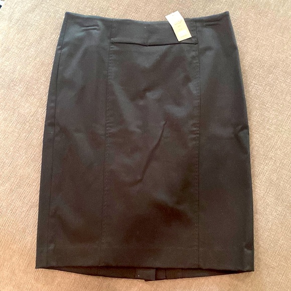 Loft black knee length pencil skirt - Picture 1 of 3